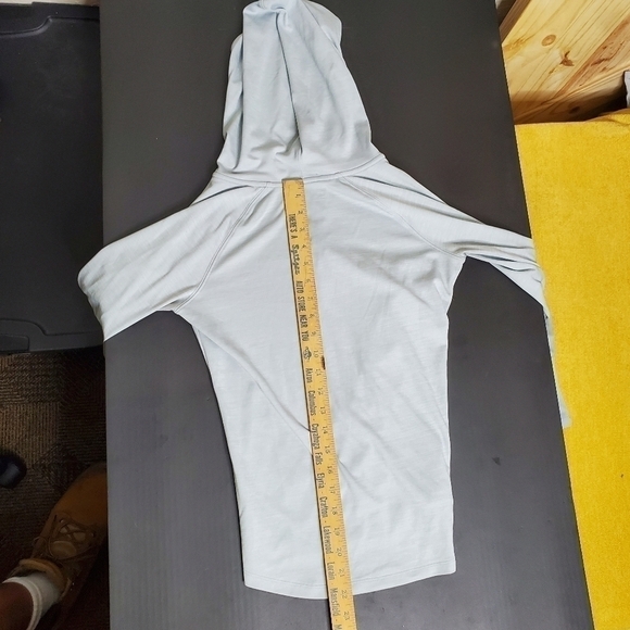 Under Armour Light Weight Pullover Youth Large Grey - Picture 3 of 9